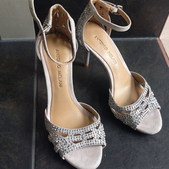 Antonio Melani 3.5" Heel Size Ladies 6 Shoe - Picture 3 of 6